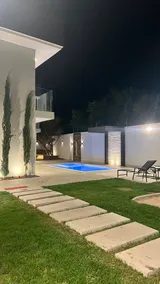 4-Bedroom House: With Full and Twin Beds - Image 2