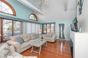 Coastal Charm Oasis! - Image 2