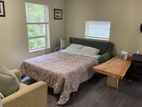 The Cozy Green Cottage - Image 5