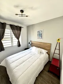 An apartment on the top floor - Image 5