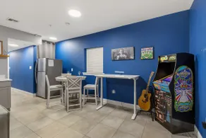Spacious, modern 1 bed 12 min from EWR&Arcade - Image 5