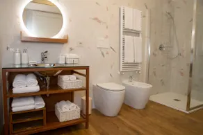 Guest House with parking and garden in Bologna - Image 3