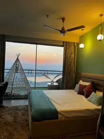 Condo in Noida with Stunning Yamuna & City Views - Image 5