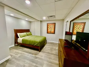 3 BR -Queens, 2 Bath, workers welcome - Image 4