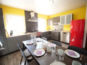 Apartment with wood-burning stove + terrace - Image 5