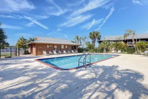 2BR Pool View | Walk to Roland's | Bass & Gator - Image 4
