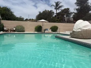 Monserate Poolhouse - Image 2