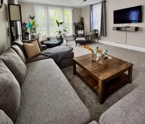 Westside Getaway - Image 4