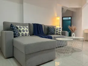City View 2 BHK 10mins to Worli Sea Face - Image 3