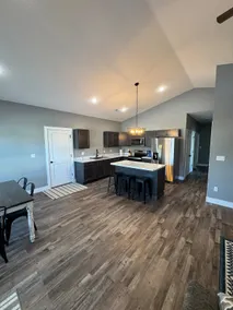3 bed 2 bath close to Columbia - Image 3