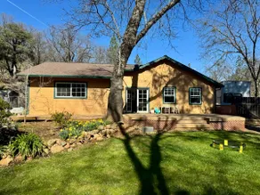 Tropical Oasis | 3BD-2BTH W/ Pool + Hottub - Image 3