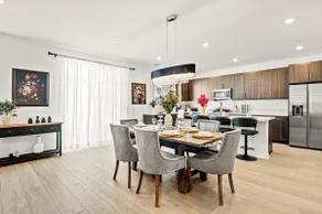 Cozy 5BR House • Near Airport, Colleges & Expo - Image 3