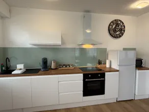 Air-conditioned - Large, comfortable & bright loft - Image 2