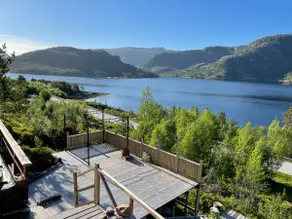Cabin by the lake with a lovely view! - Image 2
