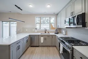 Easy Stay Townhome - Image 4
