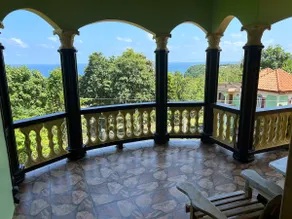 Hillside Escape (entire second floor) - Image 2