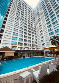 Deluxe One-Bedroom Condotel with City view - Image 4