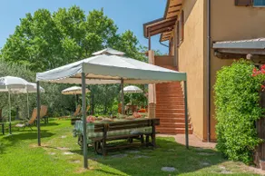 Stunning view on the Umbrian green sea|Assisi 20km - Image 5