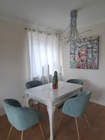 Beautiful old building apartment in central downtown location - Image 4