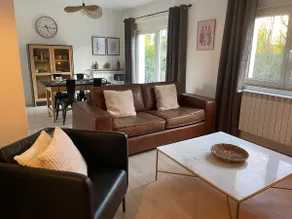 Quiet house with garden - Image 2