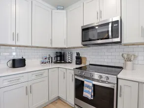 Lakefront Villa @ Bay Pines- Unit 8 - Image 4