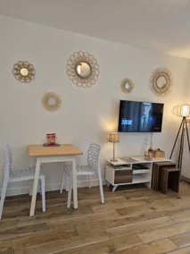 Nice cozy quiet studio close to the sea - Image 2
