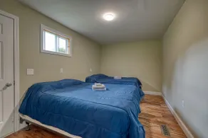 Remodeled 2 bedroom near trails - Image 3