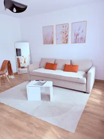Spacious T2 • 2 separate beds • Parking - Image 5