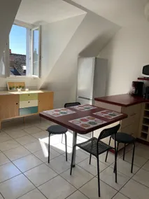 Urban cocoon, ideal location in the heart of the city - Image 2