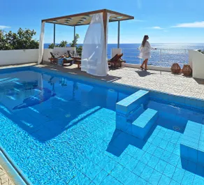 Silver Moon Villa - Image 2