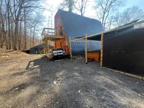Cabin in the treetops! - Image 5