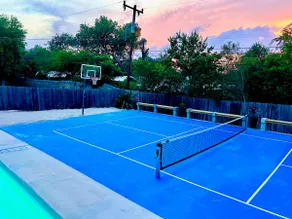 Privt Pool+HotTub+3KngBed Slp12+PklBal+FirePt+Arcd - Image 3