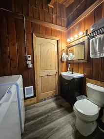 Hidden Hideaway Cabin - Image 5