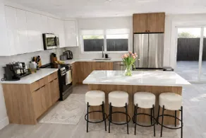 Sunny Oasis Near the Beach with 4BR and 3BA Pool Home - Image 4