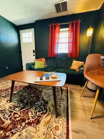 Tiny home in Springdale - Image 2