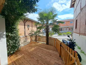 Renovated duplex in downtown LEON - Image 2