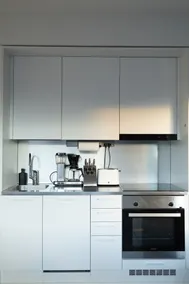 Nice two-room apartment (45m2) with private parking space - Image 3