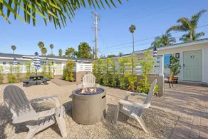 Bungalow 10 - Premium Deluxe King Studio + Patio - Image 4