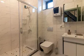 Kemerburgaz's Finest 2BR+2BA Duplex near Göktürk - Image 5