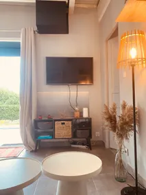 Alex's house. - Image 2