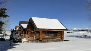 Whispering Pines Cabin - Image 2