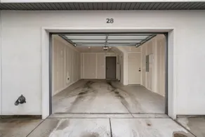 Large Downtown 2BR Home-Garage-King Bed+W-D - Image 5