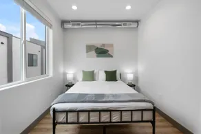 Large Downtown 2BR Home-Garage-King Bed+W-D - Image 4