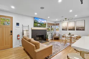 Family/Pet-Friendly 4-Bed, 3BR/2BA Littleton - Image 2