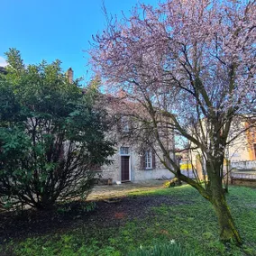 Old farmhouse - Image 4