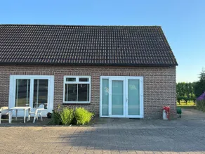 Delightful enjoyment on a rural property - Image 2