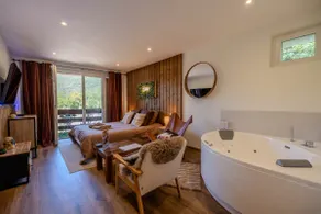 L'Ostalet suite luxe Jacuzzi - Image 2