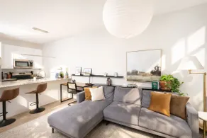 Charming Walker's Point Apt with Balcony - Sleeps 4 - Image 5