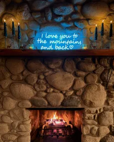 Log cabin with mountain views & hot tub near RMNP - Image 4