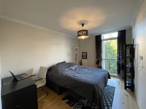 Beautiful and Large Apartment close to the center - Image 4